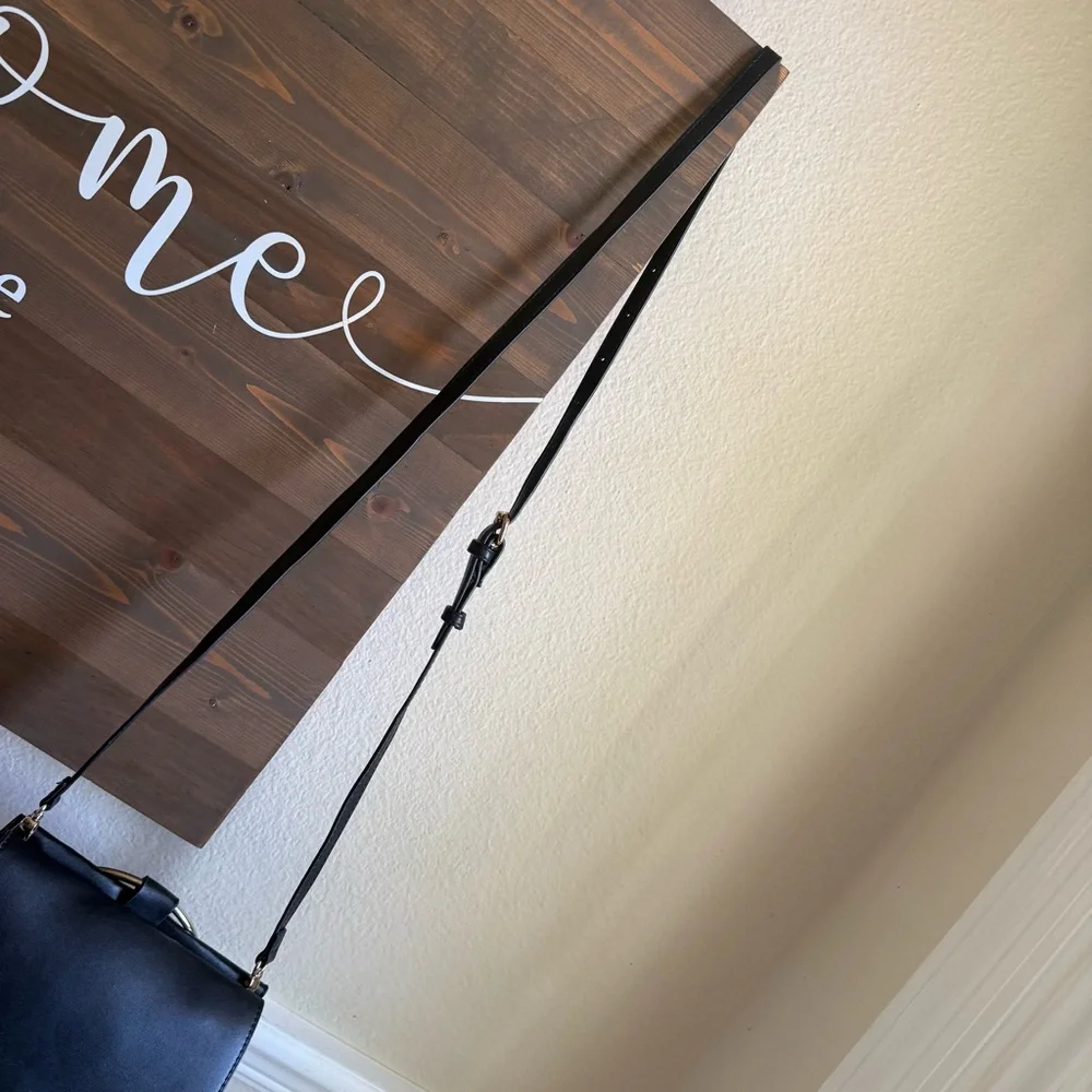 MADISON WEST Elegant Black Leather Handbag with Gold Hoop Handle - Picture 5 of 7